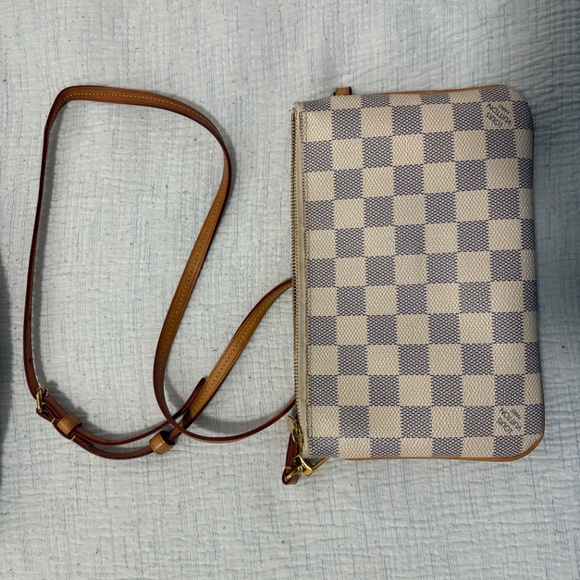 Louis Vuitton double zip pochette - Picture 2 of 3